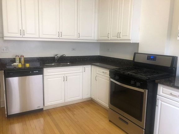3rd image of 1249-55 W Waveland Ave #36