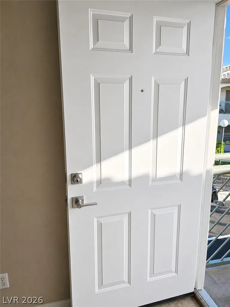 2 bed, 2.0 bath, 1259 sqft, $1,550 — Photo 3
