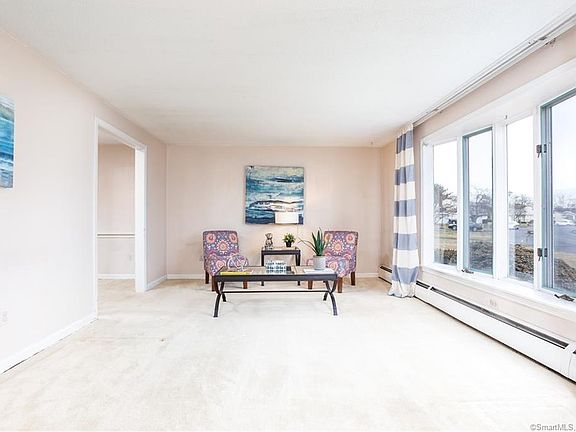 3rd image of 70 Pheasant Dr