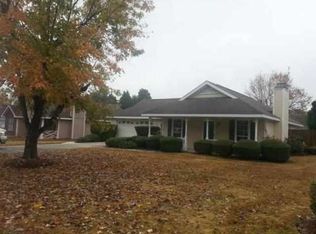 215 Ridge Bend Dr, Centerville, GA 31028