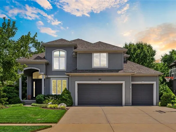 7719 W 145th Ter, Overland Park, KS 66223