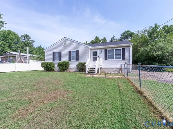 2765 Meadowbrook St, Petersburg, VA 23803