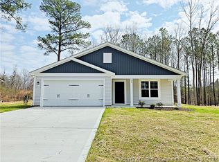 34 Morgan Ct, Spring Lake, NC 28390