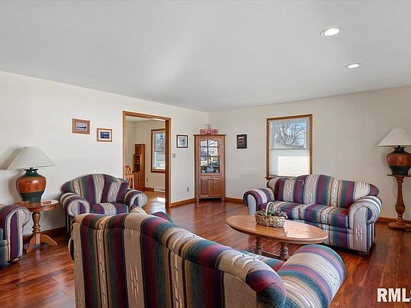 4th image of 107 Collier Dr