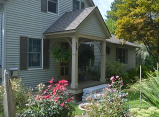 150 Maple St, Lee, MA 01238