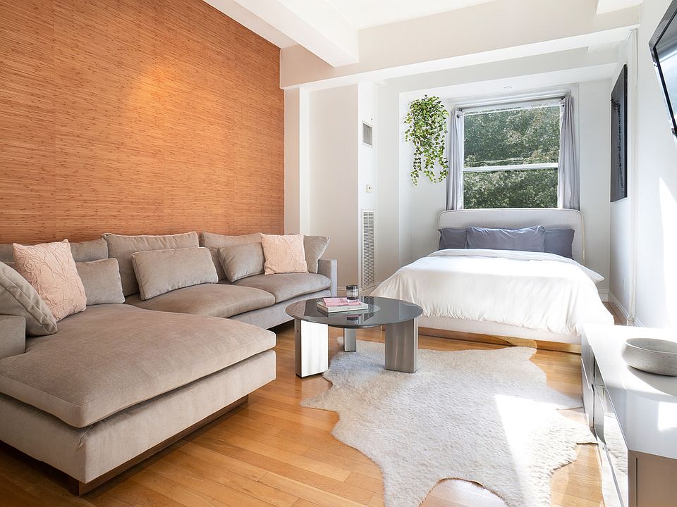 1st image of 88 Greenwich St APT 701