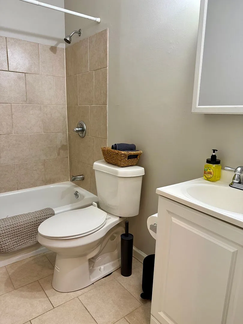 3901 Delaware Avenue — Photo 4