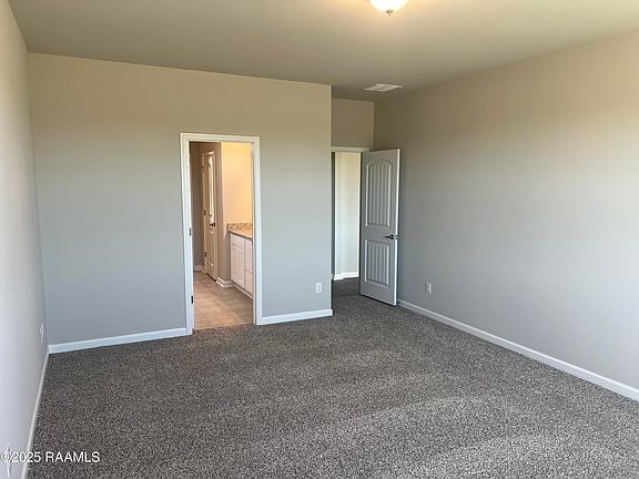 5th image of 501 Fontaine Ct