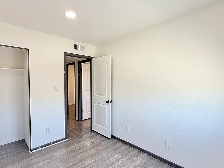 4462 E Pueblo Ave — Photo 7