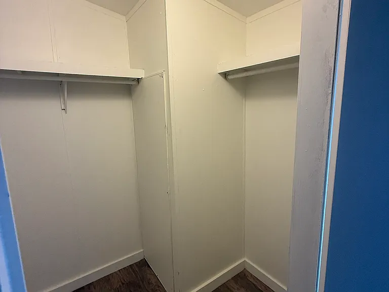 525 Rebecca Ln — Photo 10