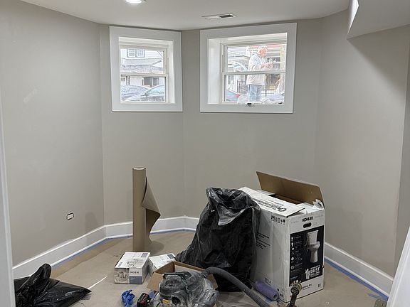 5th image of 1617 W Berwyn Ave #1