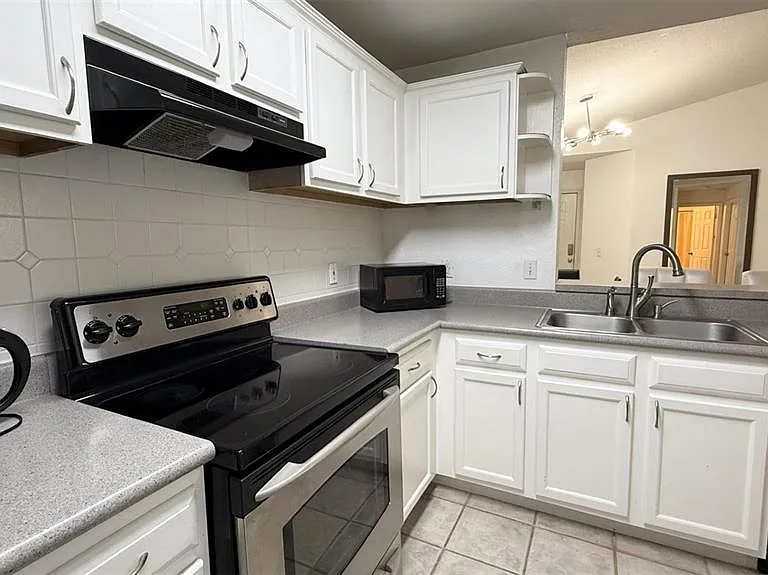8800 Latrec Ave #9305 — Photo 7