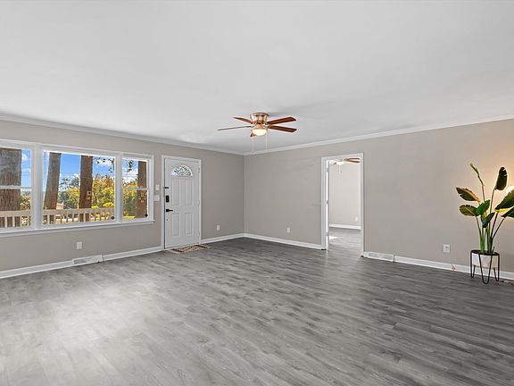 5th image of 425 Yachting Rd