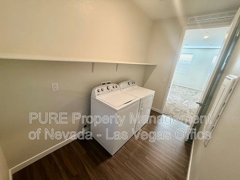 10661 Valletta Ave — Photo 30