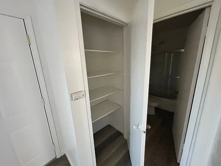 610 E Pine St — Photo 12