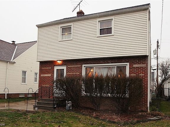 2nd image of 396 E 323rd St
