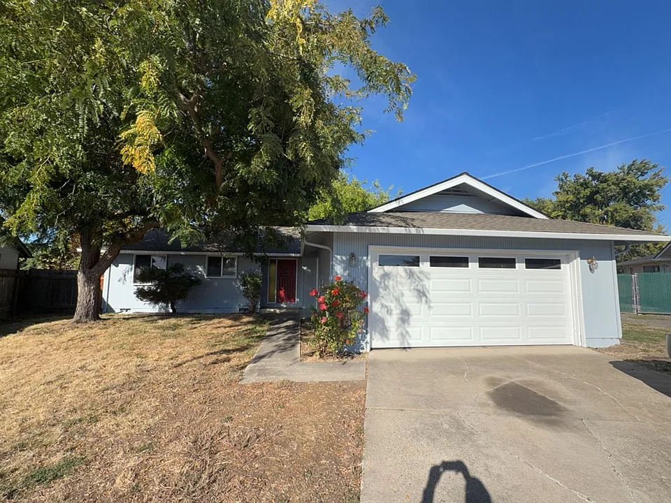 2561 Saint Charles Way
