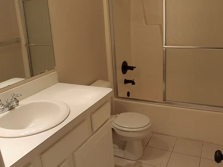 103 S Corwood Ave — Photo 6