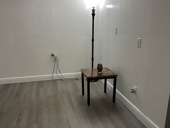 4th image of 180 Shari Dr