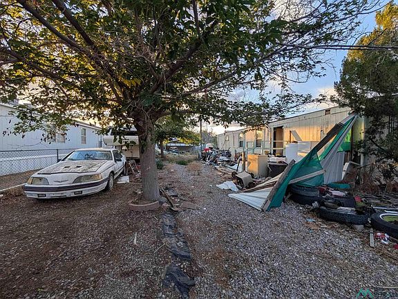 5th image of 206 N Riverside Dr