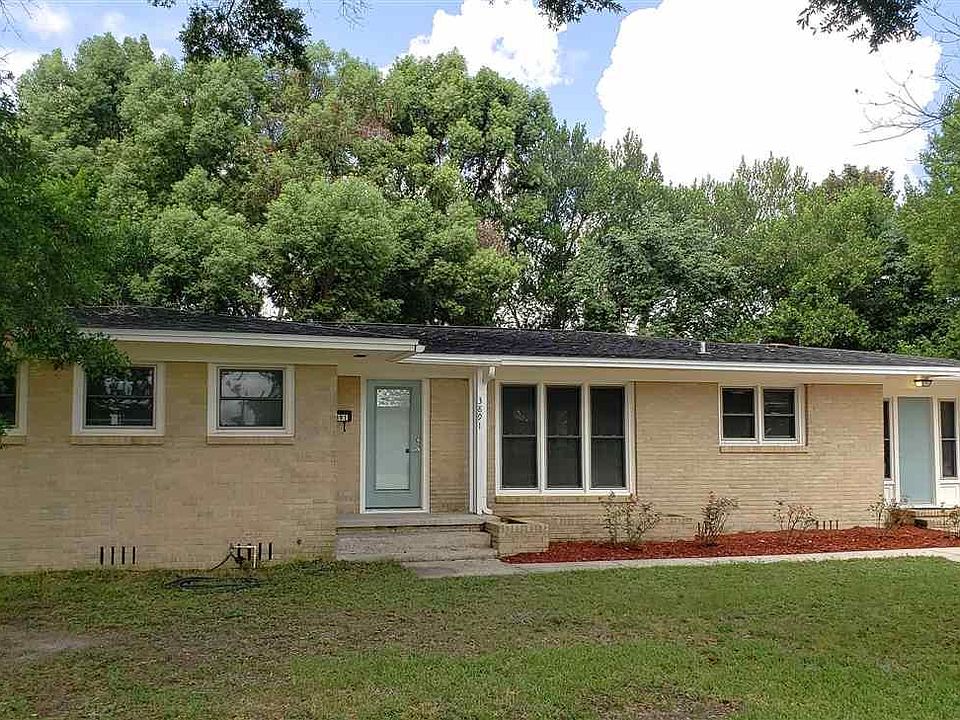 1st image of 3891 Bayou Blvd