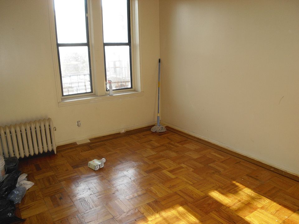 2nd image of 859 42nd St APT 4A