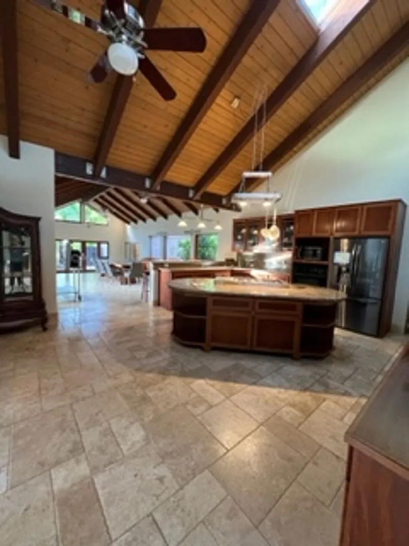 Private Home in Kahiliwai Ridge — Photo 3