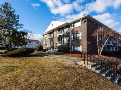 260 E Haverhill St APT 23, Lawrence, MA, 01841