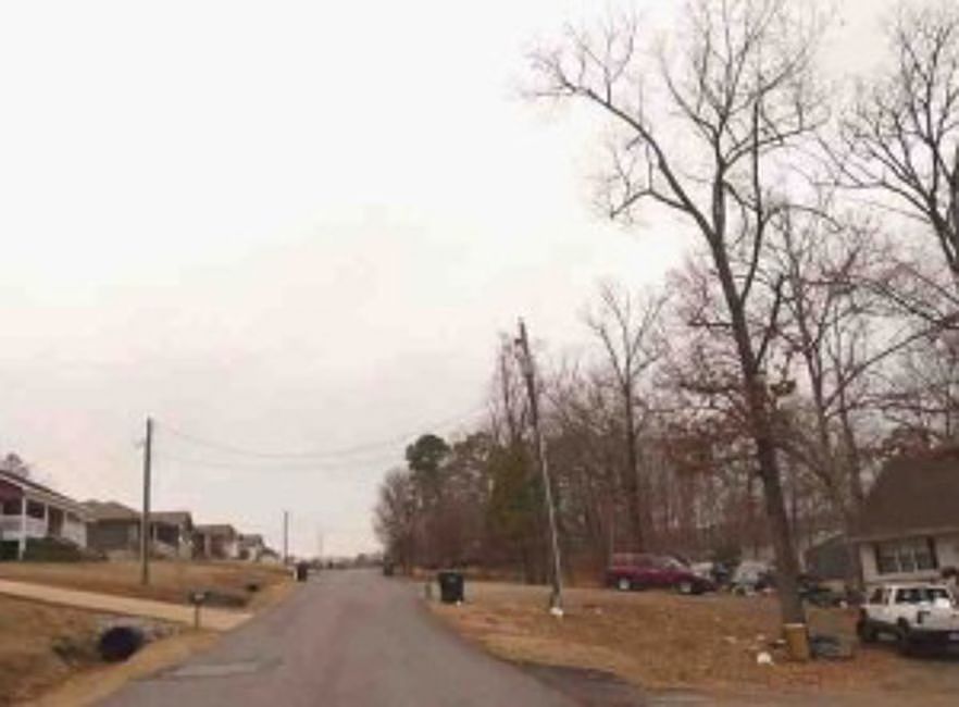 2nd image of 185 Stone Flag Rd