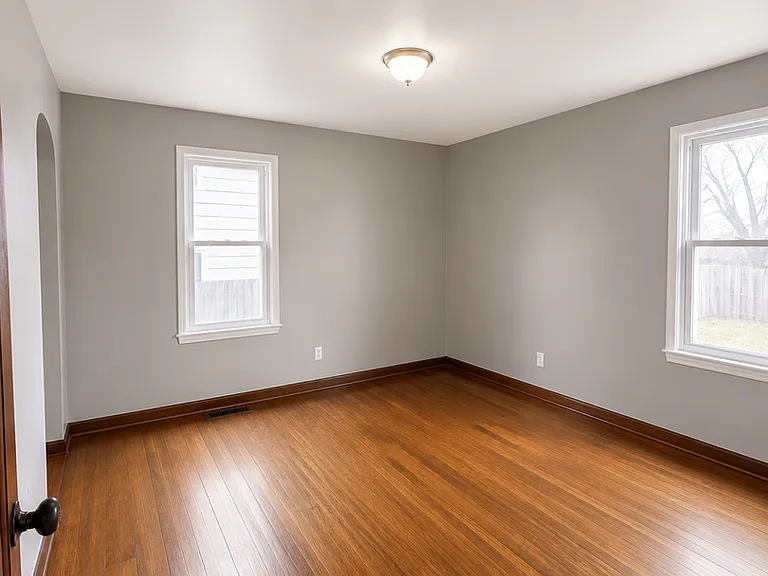 1502 S Champion Ave — Photo 11