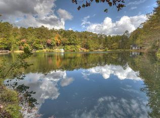 471 Willow Creek Dr, Blue Ridge, GA 30513