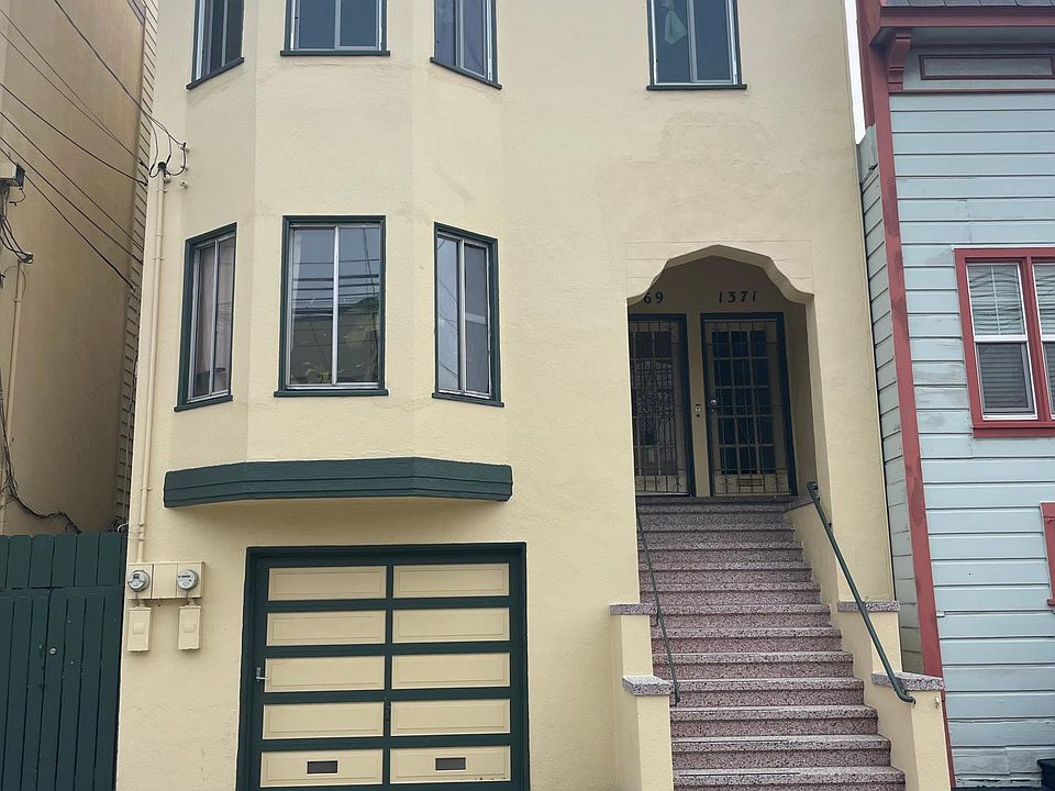 1st image of 1371 York St