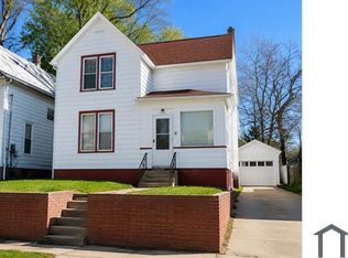 803 S James Ave #1, Freeport, IL 61032