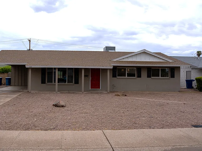 1728 E Laguna Dr — Photo 3