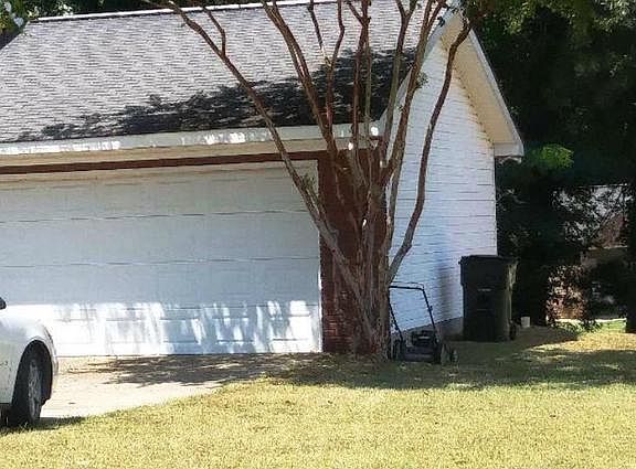 5th image of 2408 38th St E
