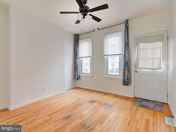 5th image of 1116 E Wilt St
