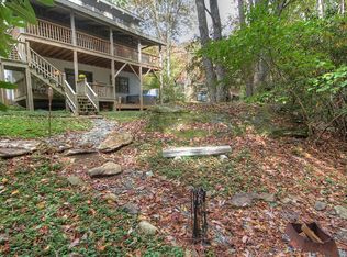 342 Hawks Lake Dr, Seven Devils, NC 28604