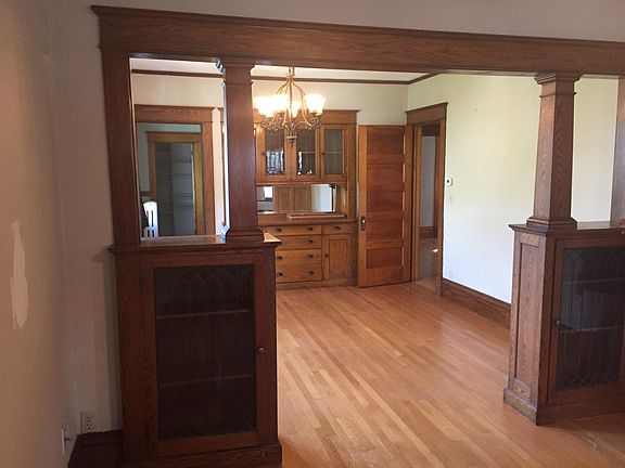 5th image of 1686 Hague Ave Floor 1