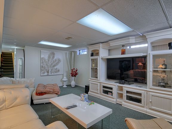 5th image of 5010 Algonquin Blvd