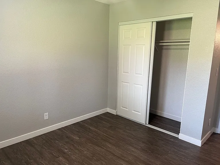 Corona Pointe Resort — Photo 151