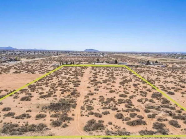 5954 Peachtree Hills Rd, Las Cruces, NM 88012