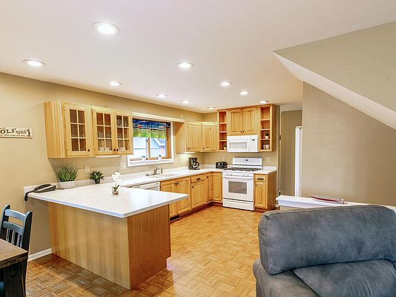 2nd image of 11391 Leewood Ln