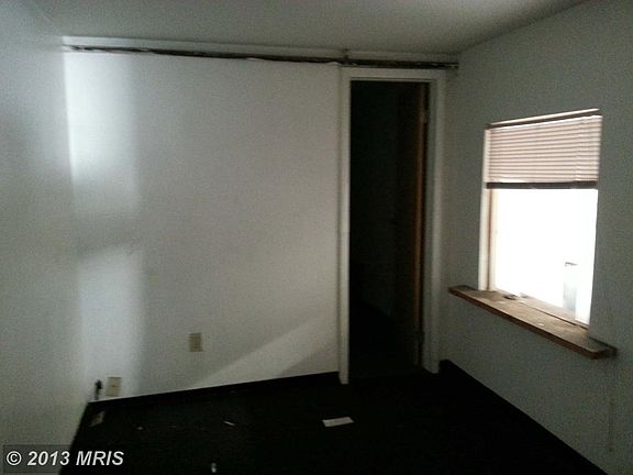 5th image of 8000 Fernham Ln