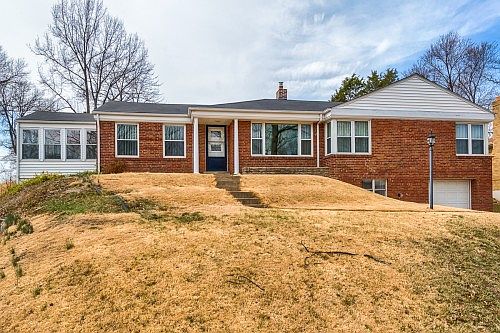 1st image of 8768 W Kingsbury Ave