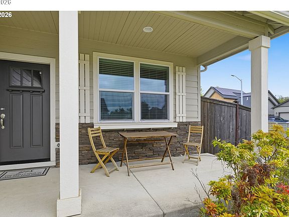 3rd image of 1285 Tirion Ave