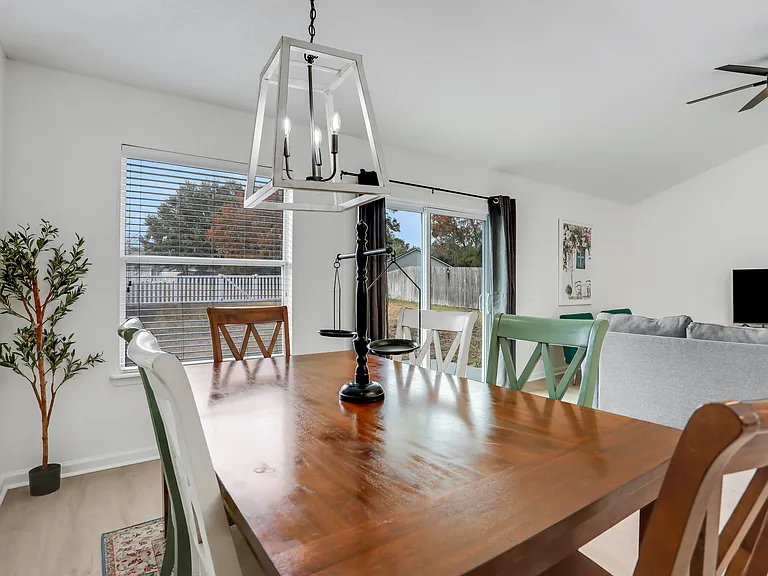 2626 Fernleaf Dr — Photo 24