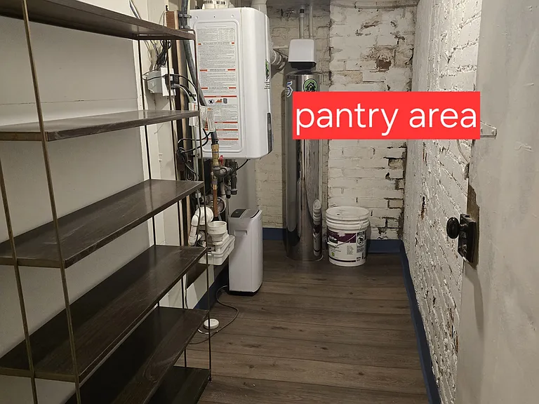 1343 Vine St #5 — Photo 21
