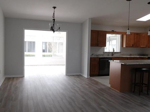 5th image of 9826 SE 179th Pl