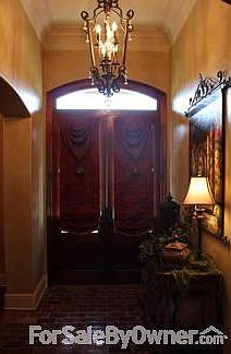 5th image of 315 Carmen Dr