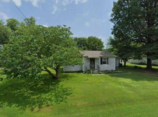 1611 Adams Ave, Seneca, MO 64865